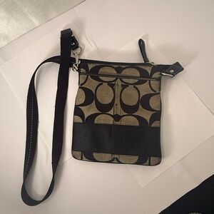 Coach Signature Stripe Swingpack Crossbody Shoulder Handbag Purse